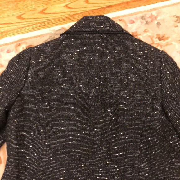 Ann Taylor jacket. - Picture 4 of 6